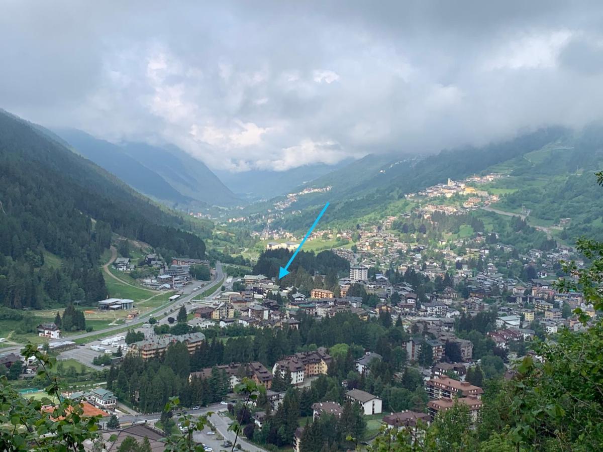 Apartamento Blue Mountain Ponte Di Legno Exterior foto